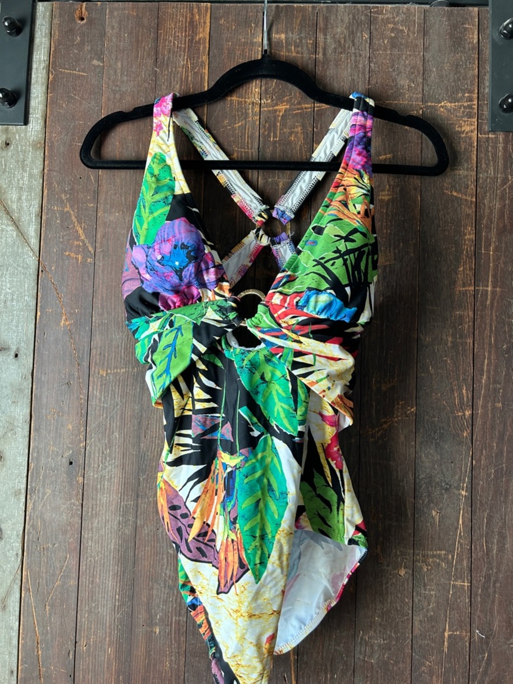 VENUS Multicolor Tropical Leaf One-Piece Swimsuit